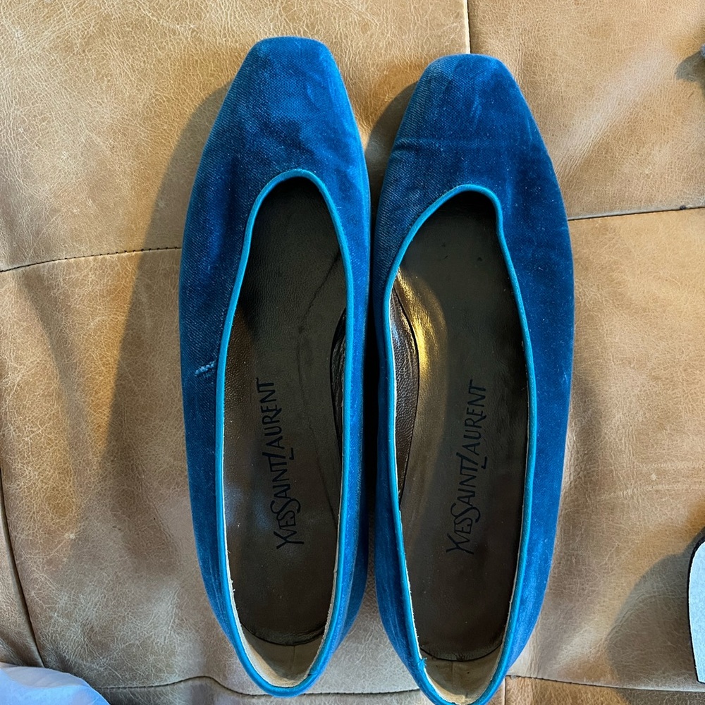 YSL Blue Velvet flats. Size 37
